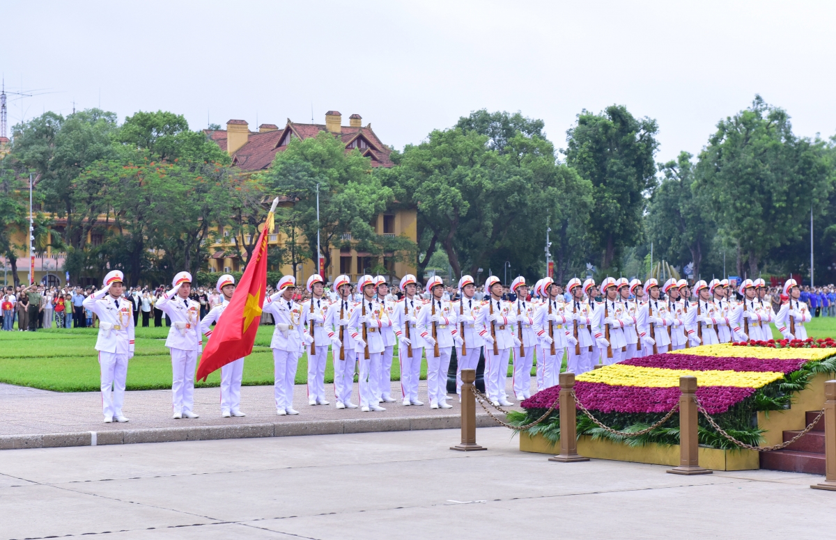 50 năm mở cửa Lăng Bác: Tuyển chọn lính tiêu binh như “đãi cát tìm vàng”